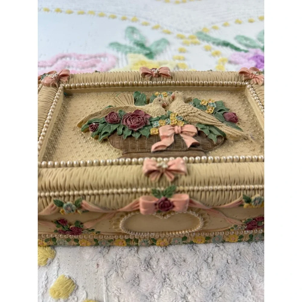 Vintage Style Resin Jewelry Box Dove Flower Basket‎ Bows Mirror Lined Organizer